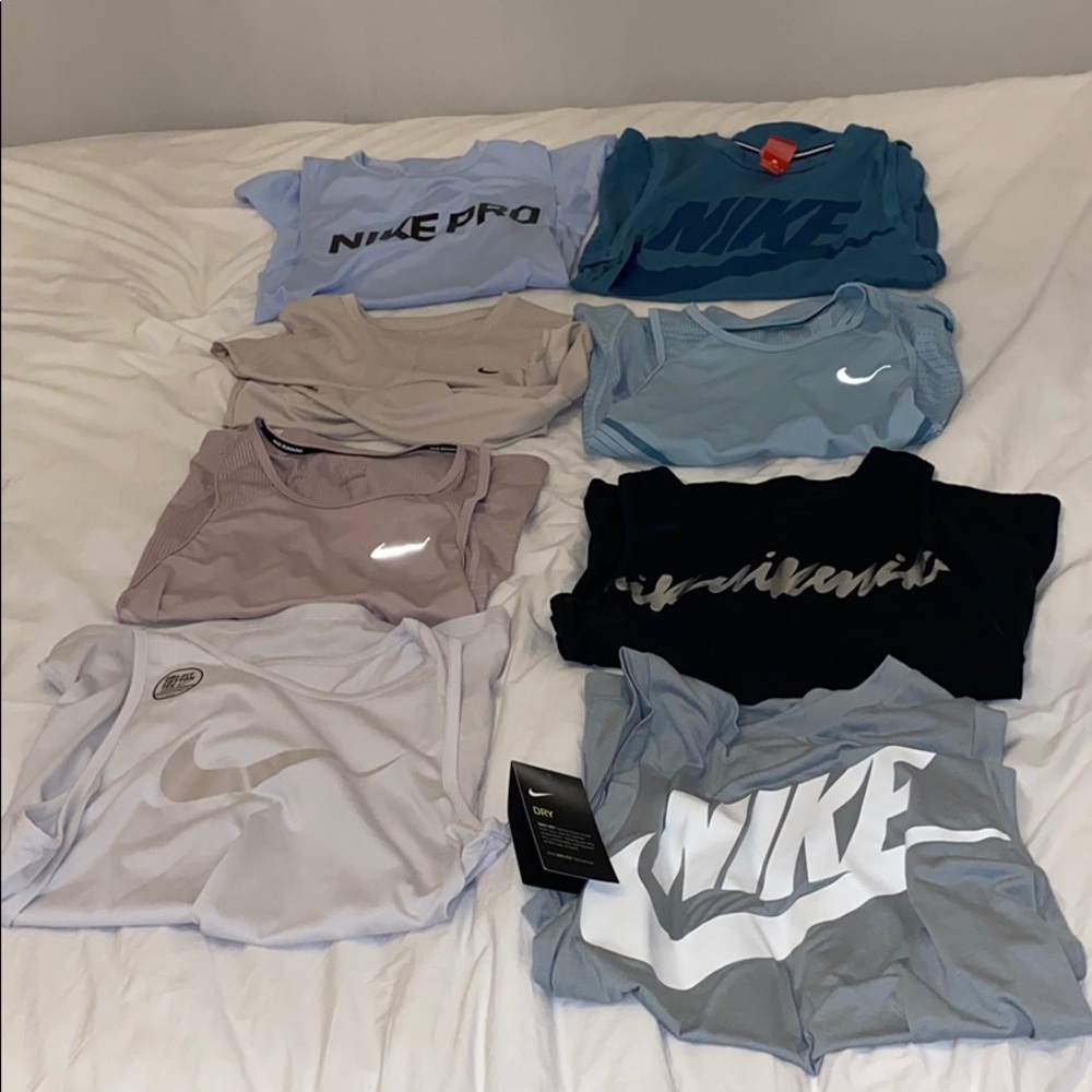 Nike tank top bundle